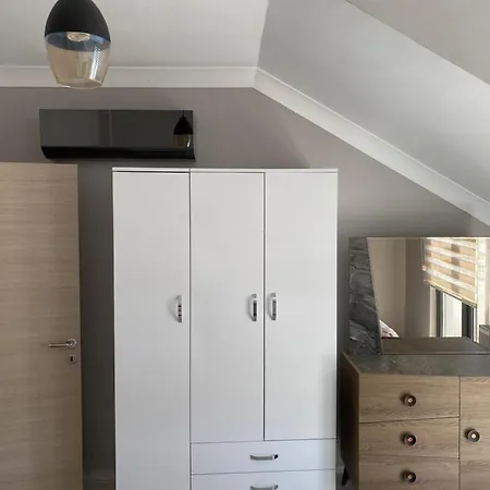 Joud Apartman *